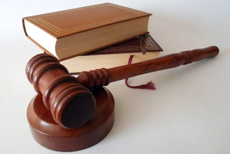 Iniciativas Legislativas