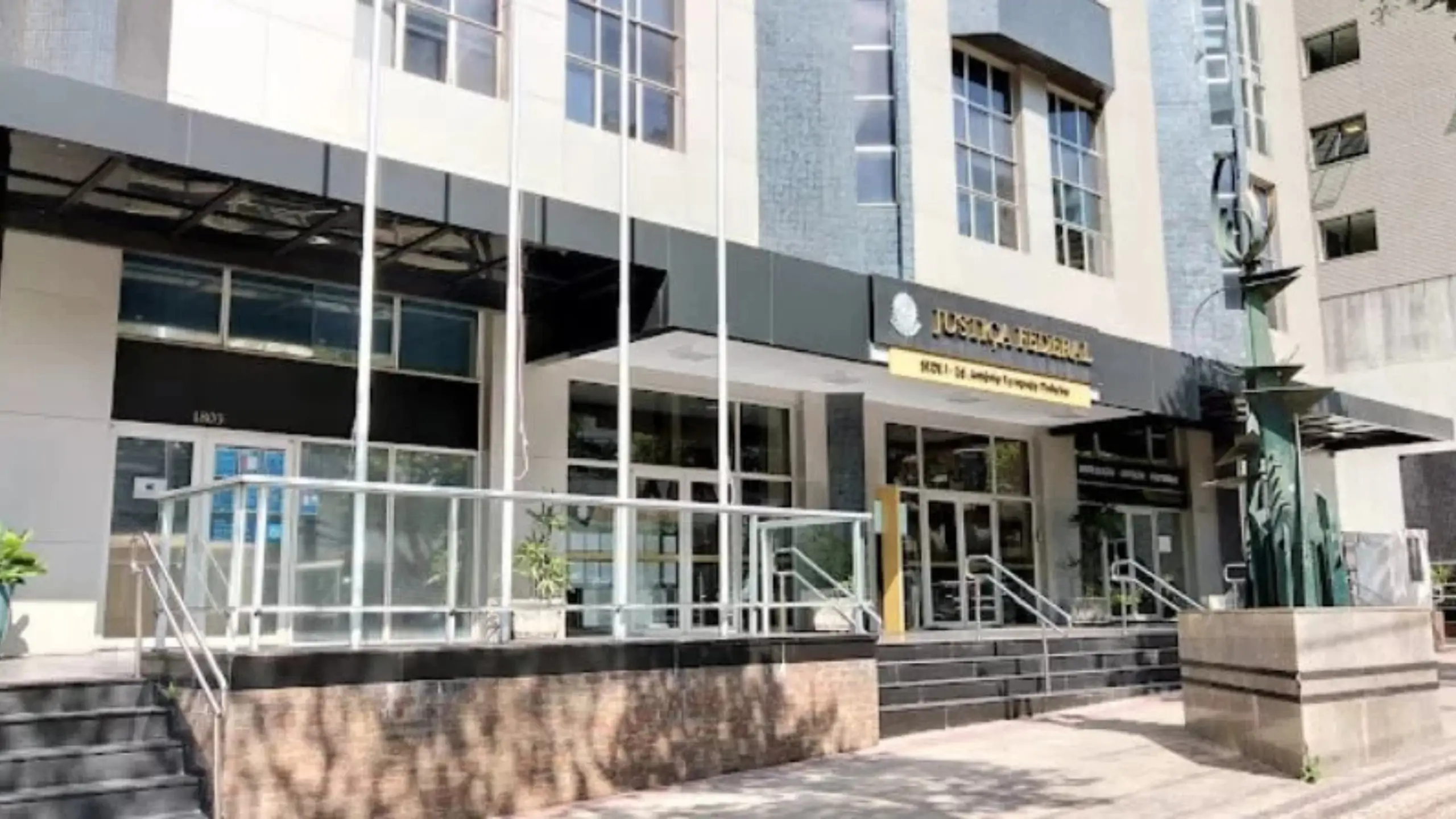 TRF6 Cassa Liminar e Restabelece Atividades de Associação de Proteção Veicular em MG